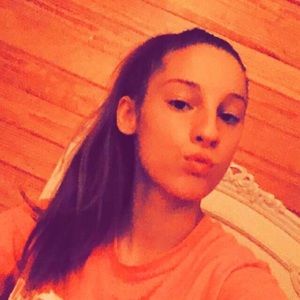 Meet your Posher, Lily